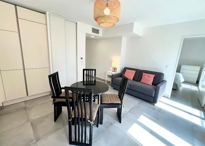 Apartment Old - 4 Persons - Private Parking