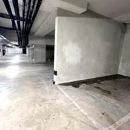 Apartment Old - 4 Beds - Private Parking Antibes
