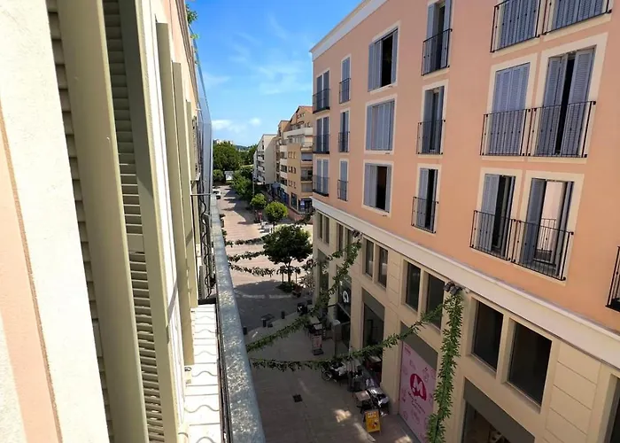 Old - 4 Persons - Private Parking Daire Antibes